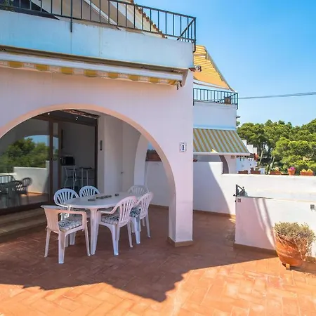 Sleeps 2 Pool Apartamento *